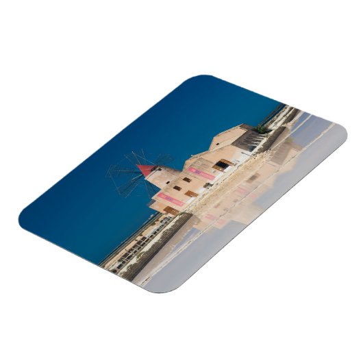 Windmolen en zoutpannen in de salina van Trapani Magneet (Linkerzijde)