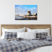 Windmolen in de sneeuw in een nederlands winterlan canvas afdruk (Insitu (Slaapkamer))