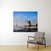 Windmolen in de sneeuw in een nederlands winterlan wandkleed (In Situ (horizontaal))