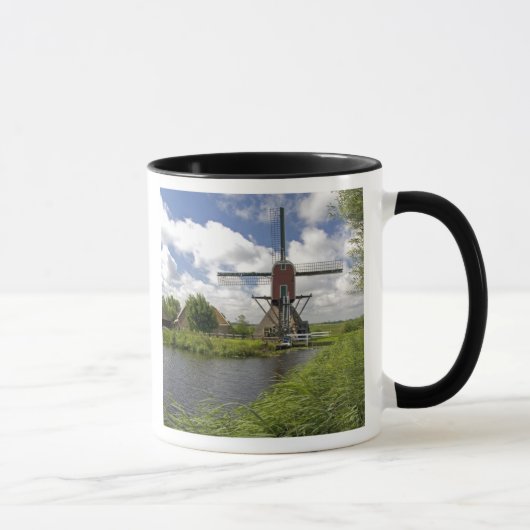 Windmolen langs een kanaal ten oosten van Leiden i Mok (Rechts)