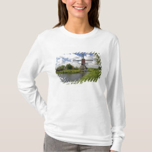 Windmolen langs een kanaal ten oosten van Leiden i T-shirt