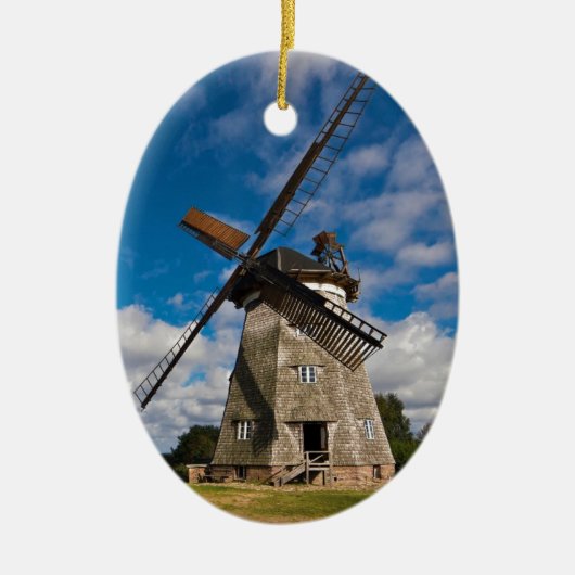 Windmolen met blauwe lucht keramisch ornament (Voorkant)