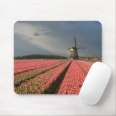 Windmolen met roze tulpen in de lente muismat (Met muis)