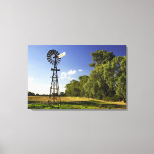 Windmolen nabij Hume Highway, Victoria, Australië Canvas Afdruk