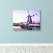 Windmolen tijdens zonsopgang, Holland in winterdoe Canvas Afdruk (Insitu (Houten vloer))
