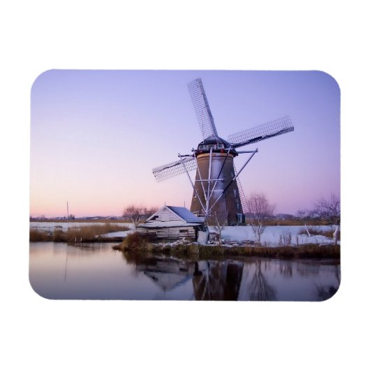Windmolen tijdens zonsopgang in winterse rechthoek magneet (Horizontaal)