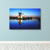 Windmolens bij Blauwe Uur canvasprint Canvas Afdruk (Insitu (Houten vloer))