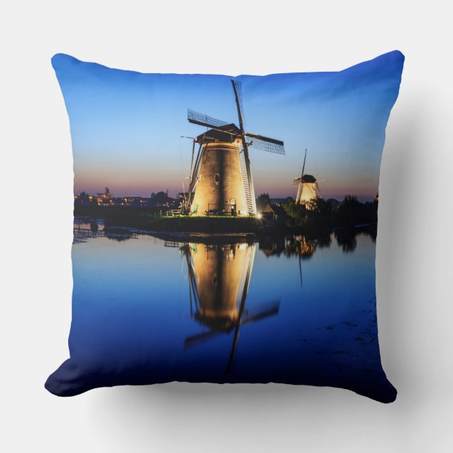 Windmolens bij Blue Hour-worstkussen Kussen (Voorkant)