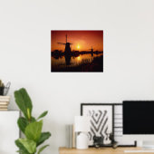 Windmolens bij zonsondergang, Kinderdijk, Nederlan Poster (Thuiskantoor)