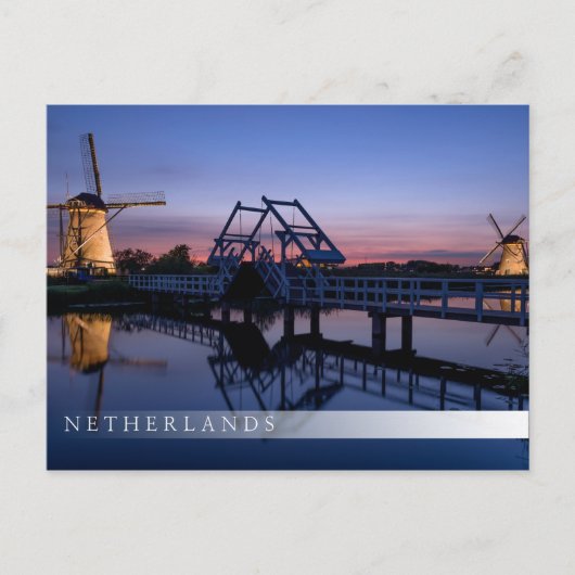 Windmolens en een brug bij briefkaart met zonnesta (Voorkant)