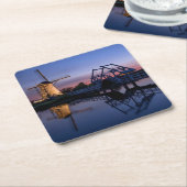 Windmolens en een brug bij zonsondergang onderzett kartonnen onderzetters (Schuin)