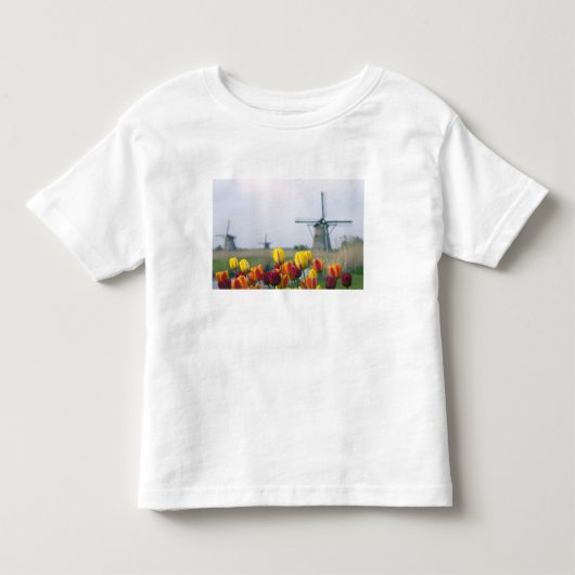 Windmolens en tulpen langs het kanaal in kinder shirts (Voorkant)