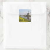 Windmolens langs het kanaal in Kinderdijk, Vierkante Sticker (Tas)