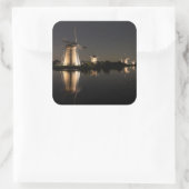 Windmolens verlicht bij nacht plein sticker (Tas)