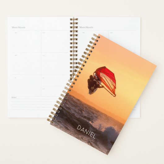 Windsurfen op het zondsurfbord planner (Display)