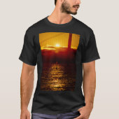 WindSurfer Silhouted door Sunset T-Shirt (Voorkant)