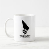 windsurfers doen het staand koffiemok (Links)