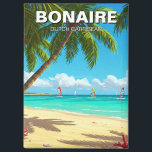 Windsurfers in Bonaire Nederlands Caribisch gebied Magneet<br><div class="desc">Bonaire, een klein eiland in de Nederlandse Caraïben, is een wereldberoemde bestemming voor watersporten, vooral windsurfen. Met constante passaatwinden, warm ondiep water en het hele jaar door zon, biedt Bonaire enkele van de meest ideale windsurfomstandigheden in het Caribisch gebied. De belangrijkste plek voor de sport op het eiland is Lac...</div>