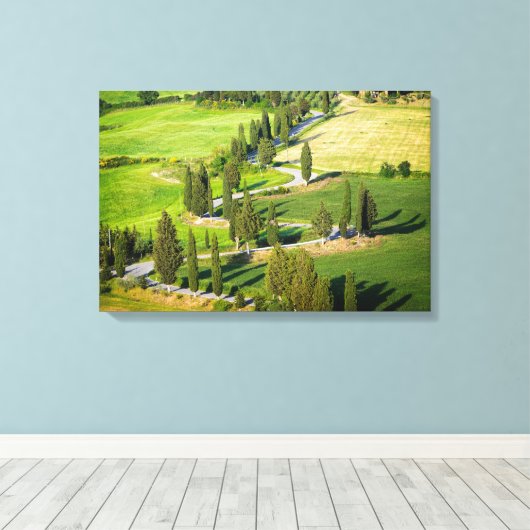 Windweg met cilindervormige voering in Toscane Canvas Afdruk (Insitu (Houten vloer))