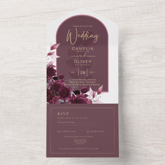 Wine Burgundy Rozen Gold Text Weddenschap All In One Uitnodiging (Binnen)