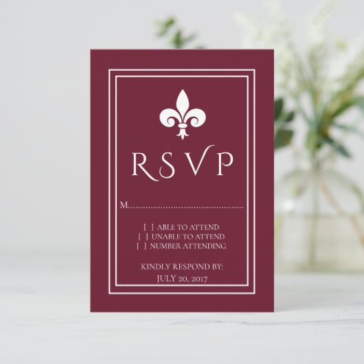 Wine Fleur de Lis Wedding RSVP Kaart (Staand voorkant)