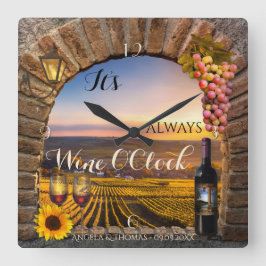 Wine OClock Vineyard Landscape Clock Vierkante Klok