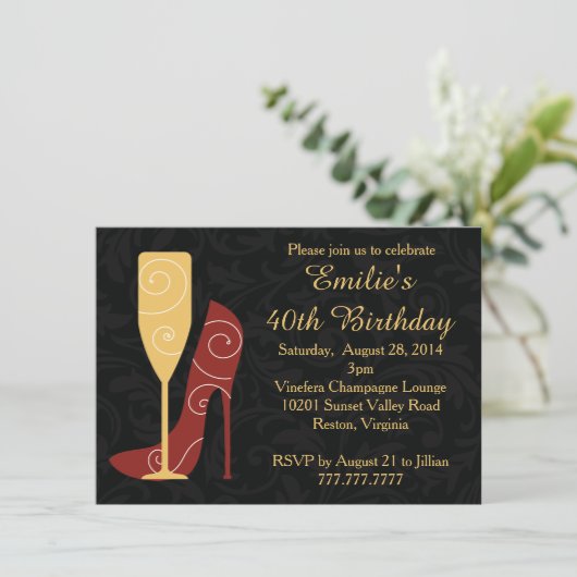 Wine Stiletto Heels Champagne Birthday Invitation Kaart (Staand voorkant)