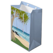 Wing Folie Surfers Pandanus Tree op het strand Medium Cadeauzakje (Voorkant Gekanteld)