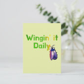 Wingin It Dagelijkse Grappige Bug Humor Briefkaart (Staand voorkant)