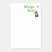 Wingin It Dagelijkse Grappige Bug Humor Post-it® Notes (Voorkant)