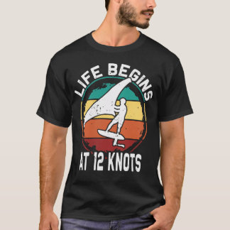 Wingsurfen op het water t-shirt