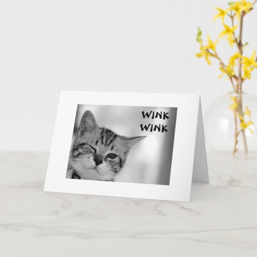WINK WINK - KITTEN VERZENDT FLIRTS VOOR VERJAARDAG KAART (Gele Bloem)