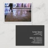 Winkelen in de regen, foto van Mini Visitekaartje (Voorkant / Achterkant)