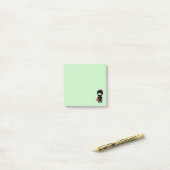 Winkelen van Ninja Girl op groen Post-it® Notes (Op bureau)