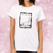 Winkelende kat op Piano Keys Black Border Stippen T-shirt