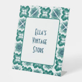 Winkelvenster Small Business Retro Tegel Pattern Reclamebord Met Voetstuk (Voorkant)