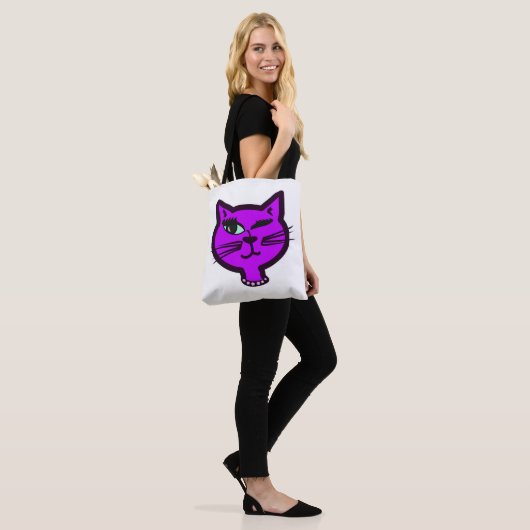 Winky Paarse Cartoon Cat Tote Bag (Op model)