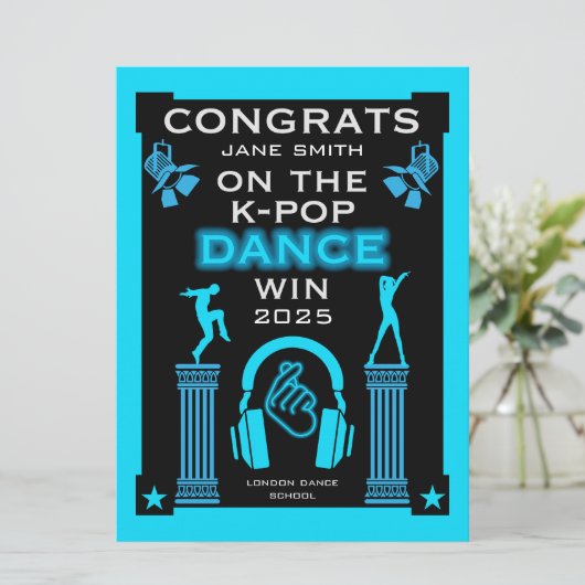 Winnaar K-Pop Danscompetitie Gefeliciteerd (Staand voorkant)