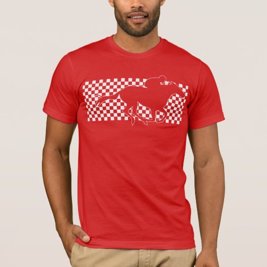 Winnende Race Horse op Checkerboard Wit op Rood T-shirt (Voorkant)