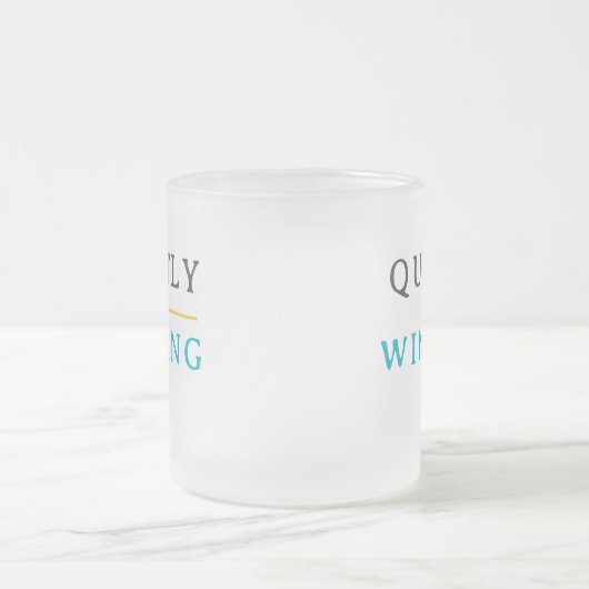 Winning Quietly – Minimal Typography  Matglas Koffiemok (Center)