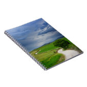 Winningsweg onder een donkere hemel notitieboek (Rechterzijde)