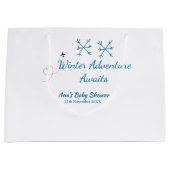 Winter Adventure awaits baby shower blue snowflake Groot Cadeauzakje (Voorkant)