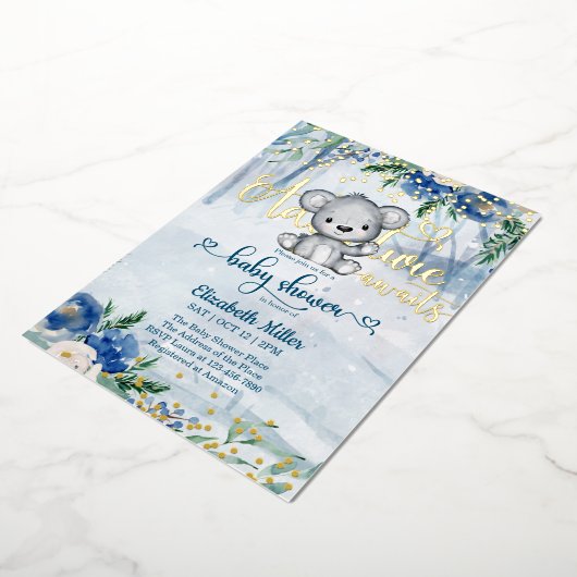 Winter Adventure Awaits Polar Beer Baby shower Folie Uitnodiging (Gedraaid)