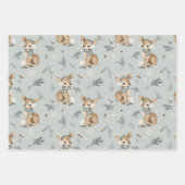Winter Baby Deer with Earmuffs Snowflakes and Pine Inpakpapier Vel (Voorkant)