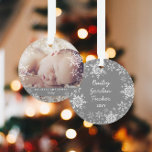 Winter Baby's Eerste Kerstmis Sneeuwvlokken Foto Ornament<br><div class="desc">Dit zoete ontwerp is voorzien van witte en zilveren glittersneeuwvlokken met ruimte voor één foto om de eerste Kerstmis van Baby te herdenken! Het collectie van de coördinatie van producten is te vinden in onze winkel, zazzle.com/store/doodlelulu. Neem contact met ons op als je dit ontwerp op een specifiek product wilt...</div>