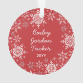 Winter Baby's Eerste kerstsnowflakes op rood Ornament (achterkant)