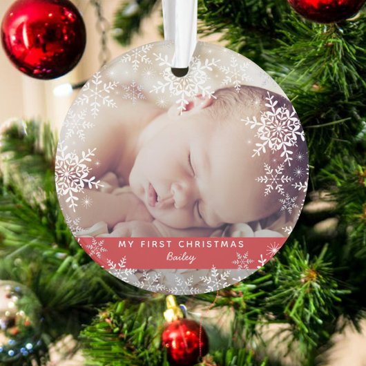 Winter Baby's Eerste kerstsnowflakes op rood Ornament
