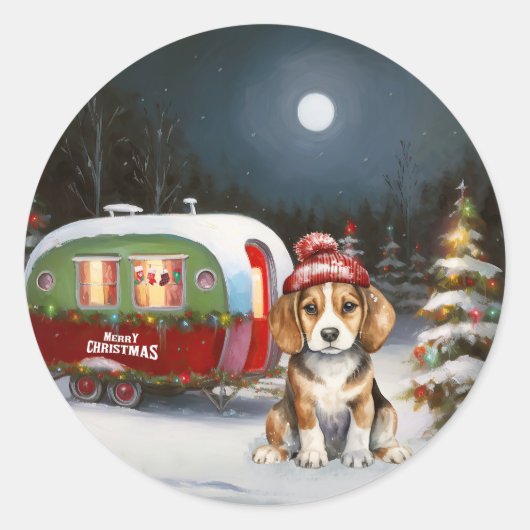 Winter Beagle Caravan Kerstavontuur Ronde Sticker (Voorkant)