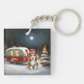 Winter Beagle Caravan Kerstavontuur Sleutelhanger (Achterkant)