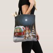 Winter Beagle Caravan Kerstavontuur Tote Bag (Dichtbij)